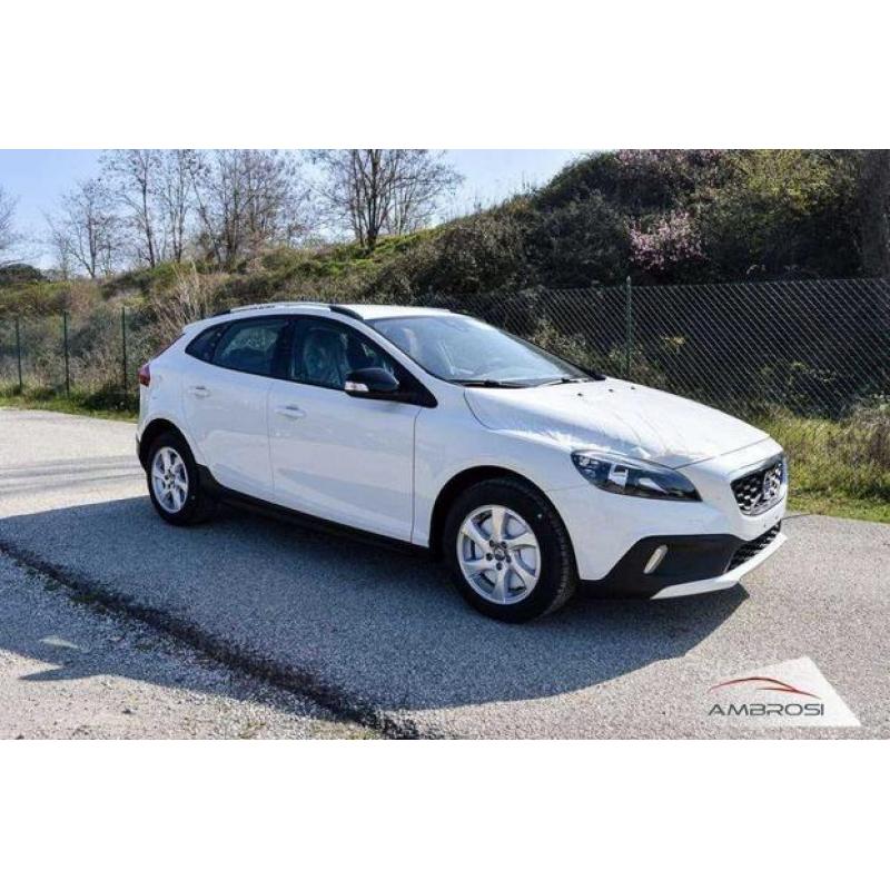 VOLVO V40 Cross Country CROSS COUNTRY KINETIC D2