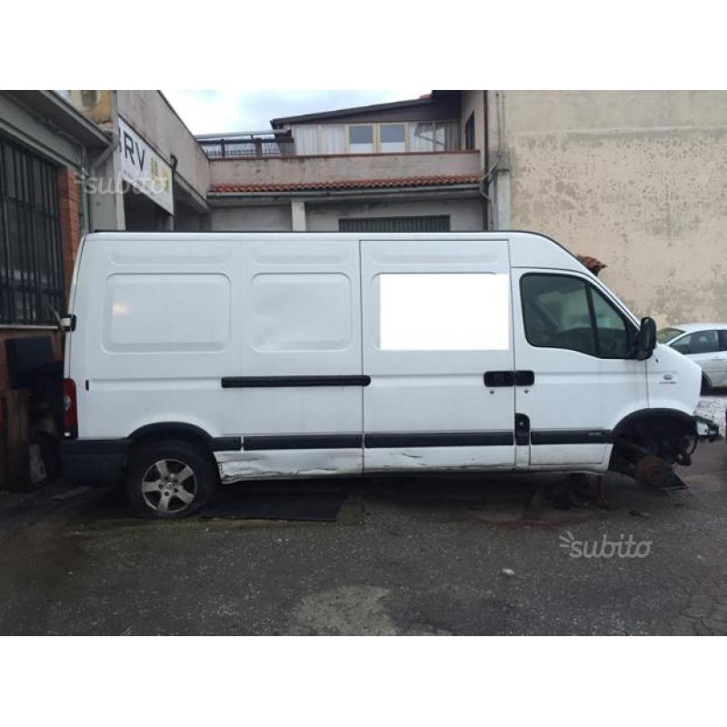 Ricambi usati Renault Master 2400 anno 2004