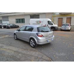 OPEL Astra - 2009