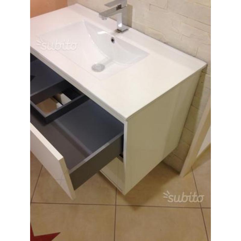 Mobile bagno bianco lucido