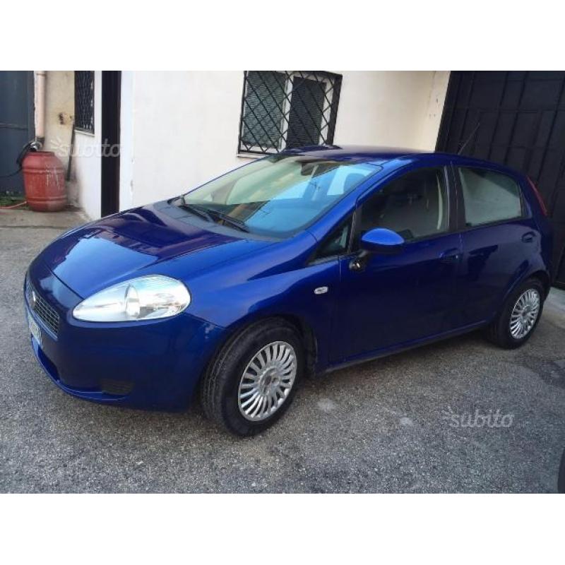 FIAT Grande Punto1.3 75 cv intrattabile permuto