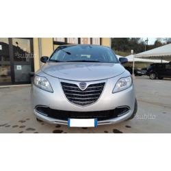 Lancia Ypsilon 1.2 69 CV 5 Porte Gold - 2015