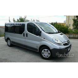 Opel vivaro 2.0 turbo diesel