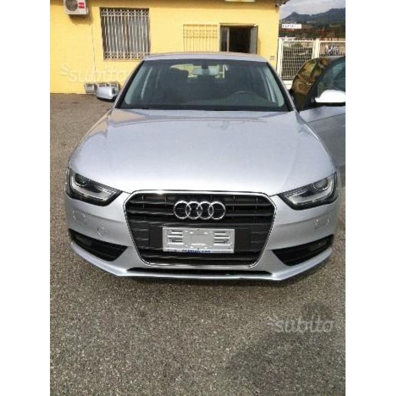 AUDI A4 2.0 TDI 143cv S-TRONIC 2012