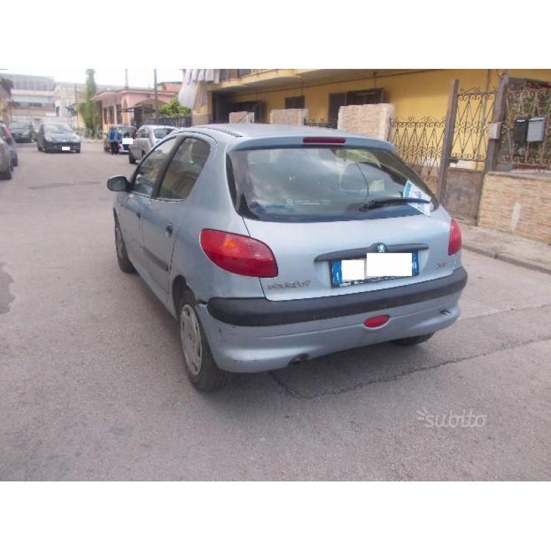 Peugeot 206 - 2001