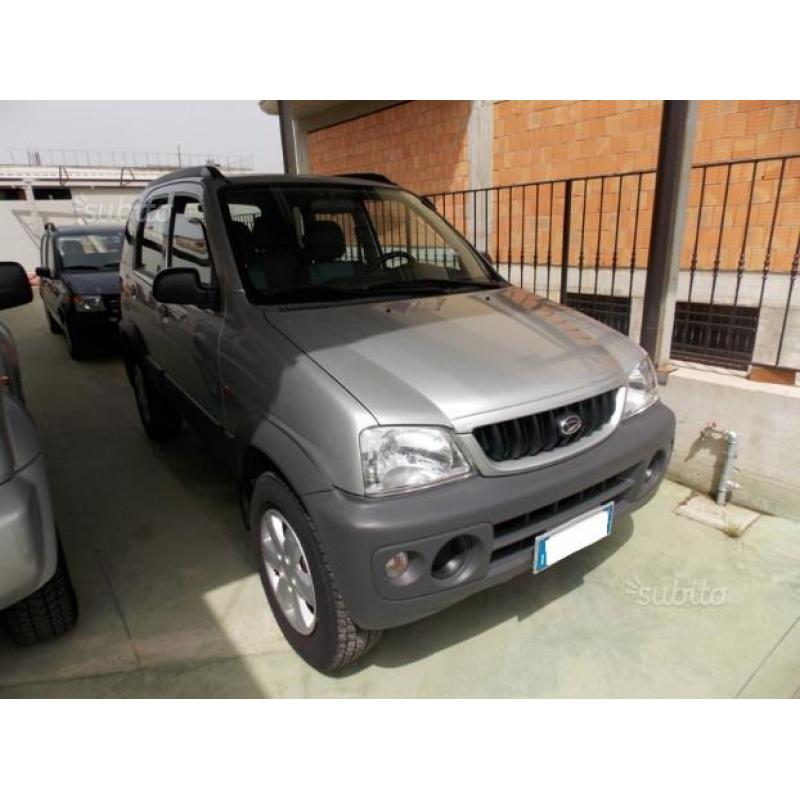 DAIHATSU Terios 1.3 16v 4x4 Clima - 2003