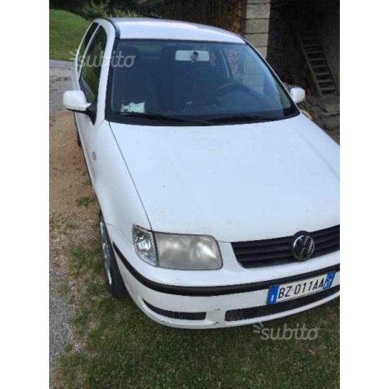 VOLKSWAGEN Polo 3ª serie - 2002