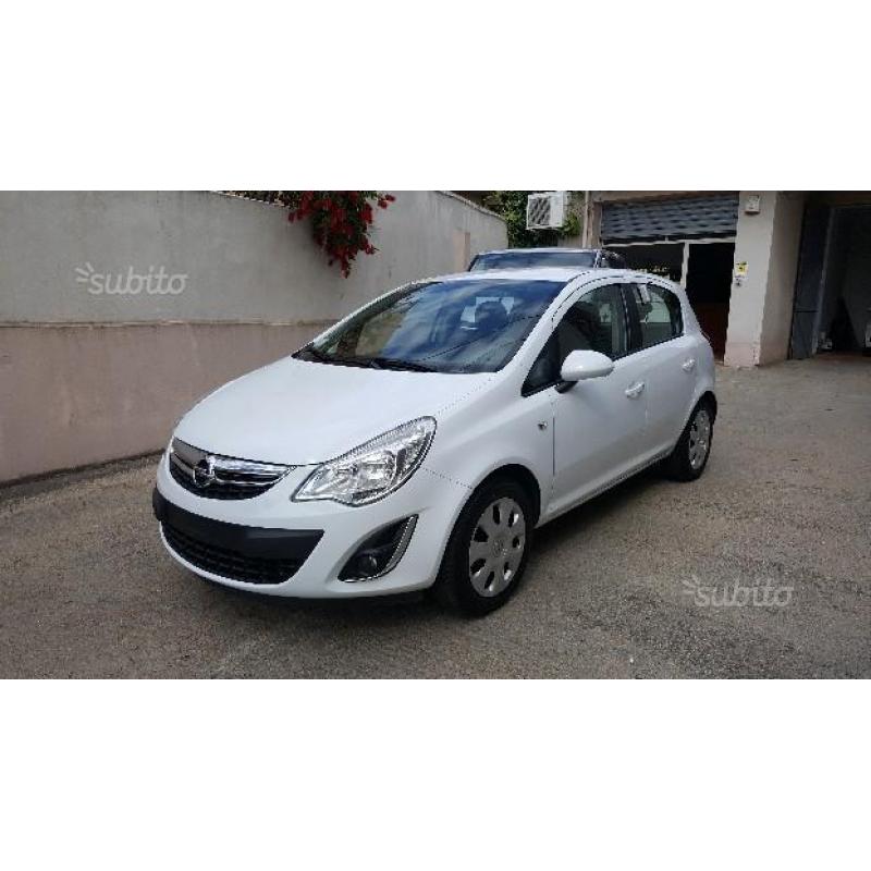 OPEL Corsa dci cosmo - 2012