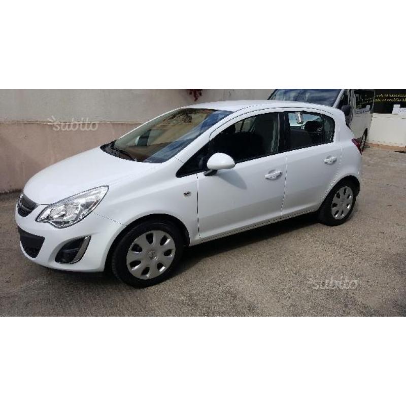 OPEL Corsa dci cosmo - 2012