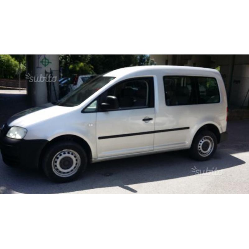 Vw. CADDY 1.9 SDI 3790 euro