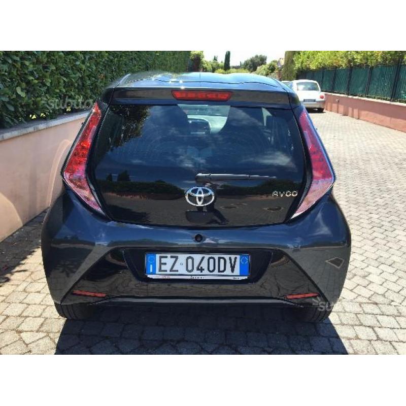 TOYOTA Aygo 2ª serie - 2015