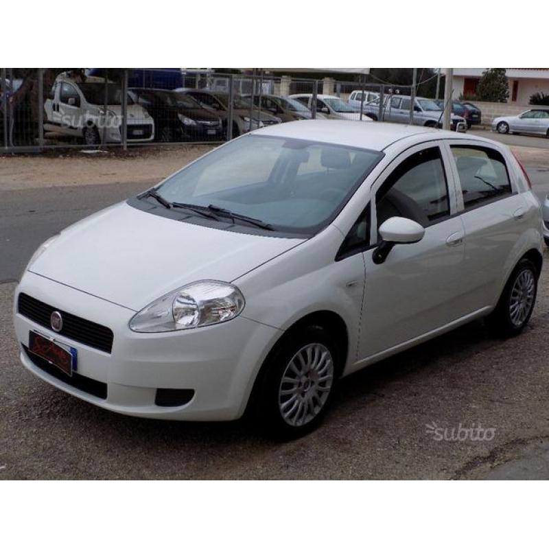 FIAT Grande Punto 1.3 MJT 75 CV 5 porte Dynamic