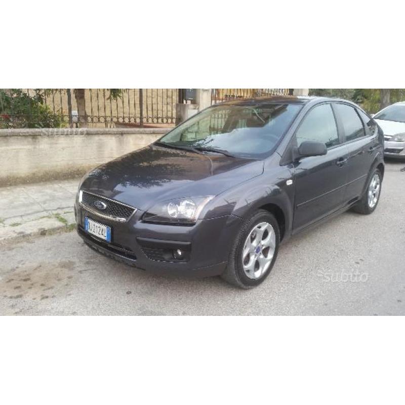 FORD Focus 3ª serie - 2008 1.6 tdci trattabili90cv